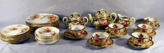 Hand painted Japanese tea service and hand painte: Hand painted Japanese tea service and hand painted on poppies on Nippon - 6 - 8.5" plates, 6 - 6.5" dishes and 5 fruit bowls