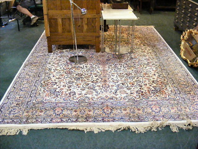 Sears Best, Kweilin Classic Decorator rug, excell: Sears Best, Kweilin Classic Decorator rug, excellent condition, light soiling, 8'.2" x 11'.9"