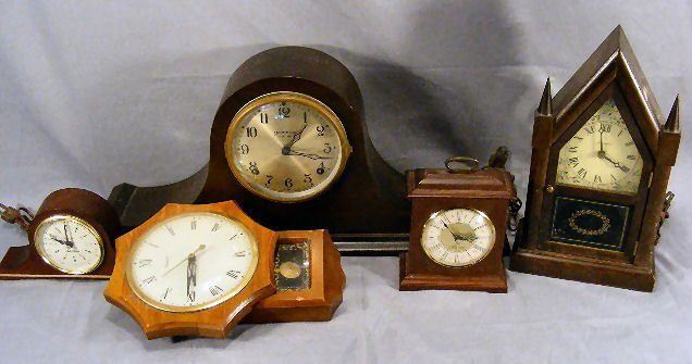 Clock collection, 5pcs. Ingram 8-day mantel clock: Clock collection, 5pcs. Ingram 8-day mantel clock (no pendulum), Sessions electric mantel clock, Seth Thomas electric small mantel, Sessions cottage clock & United electric wall clock.