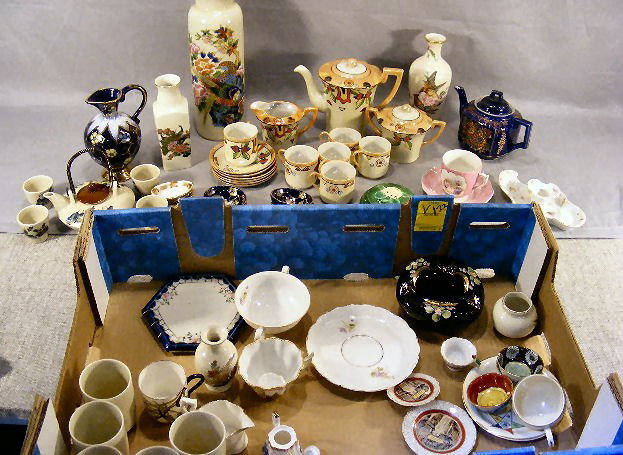 Lot of Oriental china, teaset, vases, teapots, bo: Lot of Oriental china, teaset, vases, teapots, bowls, sake set, etc.