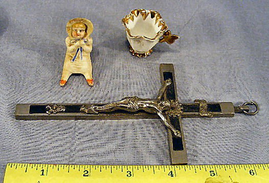 Misc. lot including 3 small Victorian frames, two - 7