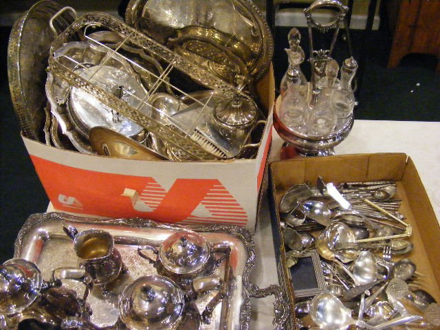 Silverplate lot, Victorian cruet set, trays, flat: Silverplate lot, Victorian cruet set, trays, flatware, tea set, etc.
