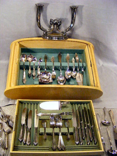 Set of WMF silver plated flatware in deco styled : Set of WMF silver plated flatware in deco styled box, together with WMF candelabra with wear and several odd pieces of plated flatware