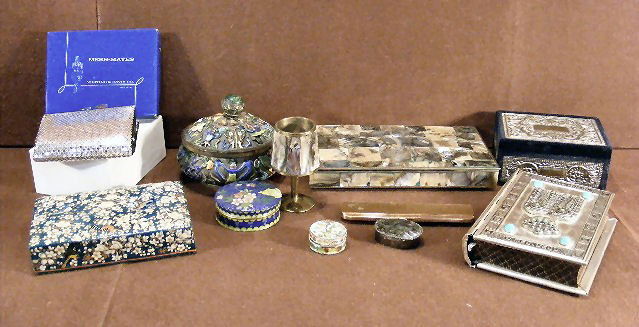 Misc. lot including, Whiting & Davis mesh purse, a: Misc. lot including, Whiting & Davis mesh purse, abalone cup, box, pill boxes, champlevé box (finial bent)