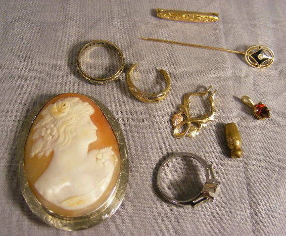 Lot of 10k gold. Ring, cameo, toe ring, pendant, : Lot of 10k gold. Ring, cameo, toe ring, pendant, bar pin and unmarked stick pin & ring. 14 grams with cameo removed from bezel.