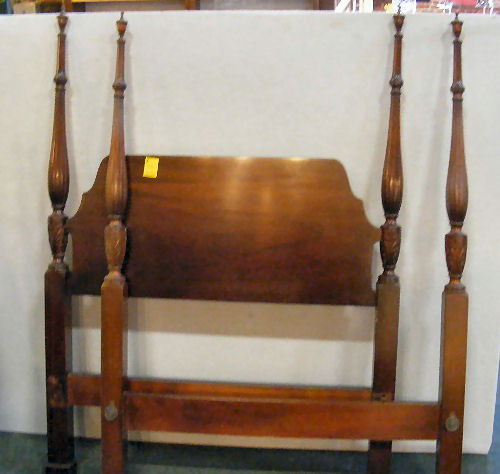 Pair of Beacon Hill mahogany twin, 4-poster, beds: Pair of Beacon Hill mahogany twin, 4-poster, beds w/ rails.