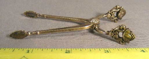 Georg Jensen Denmark acorn pattern sterling silve: Georg Jensen Denmark acorn pattern sterling silver sugar tongs, 4" long 0.86 ozt