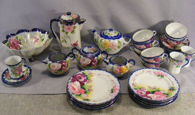 Lot of Japanese hand painted porcelain, chocolate: Lot of Japanese hand painted porcelain, chocolate pot, tea pot, berry bowl, cups & saucers