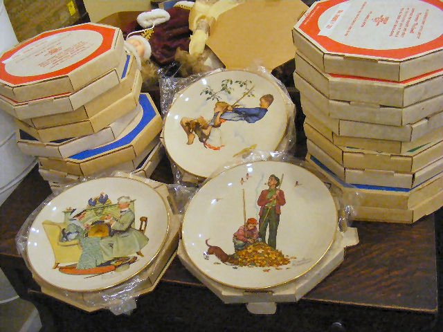 Lot of 20 Norman Rockwell plates, mint in box.: Lot of 20 Norman Rockwell plates, mint in box.