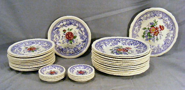 Copeland Spode Mayflower 12 each - 7.5" & 6.25" pl: Copeland Spode Mayflower 12 each - 7.5" & 6.25" plates (one with small chip on edge) and 6 butter pats, minimal if any utensil marks