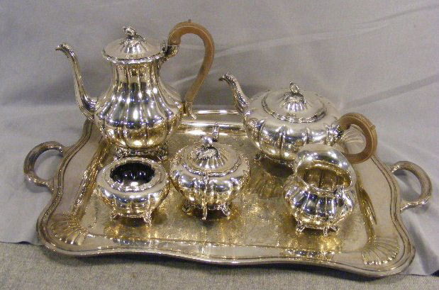 Silver plate tea set, Community Plate Old English: Silver plate tea set, Community Plate Old English Melon with matching tray, excellent condition