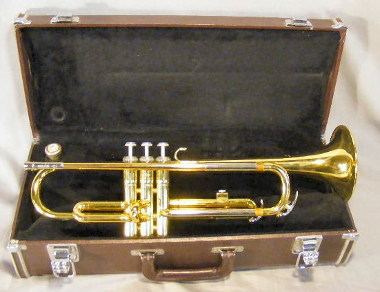 YAMAHA YTR2320 S TRUMPET with CASE, excellent con: YAMAHA YTR2320 S TRUMPET with CASE, excellent condition