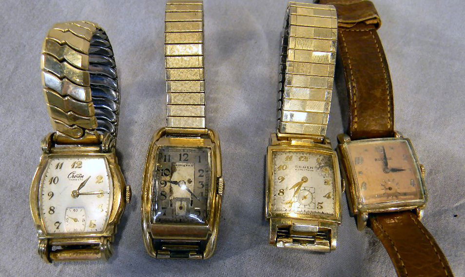 Lot of four estate wrist watches, Gruen, Hamilton: Lot of four estate wrist watches, Gruen, Hamilton curvexes, Croton, and Bulova. All as is.