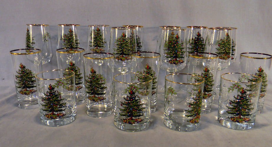 Spode Christmas Tree glassware, 10 - 8" stems, 6 : Spode Christmas Tree glassware, 10 - 8" stems, 6 - 5" tumblers and 4 - 4.25" tumblers