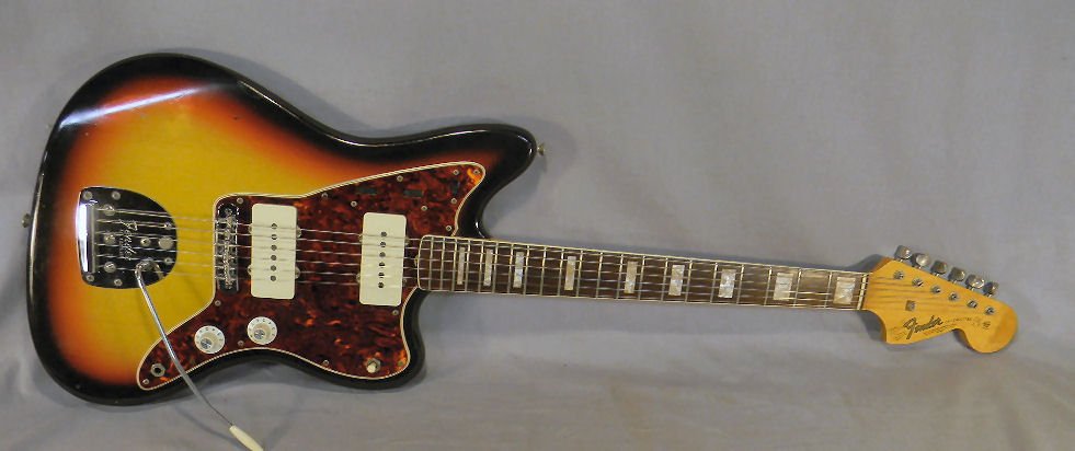 1966 Fender jazzmaster guitar good original condi: 1966 Fender jazzmaster guitar, good original condition, some finish wear on reverse and minor wear on front