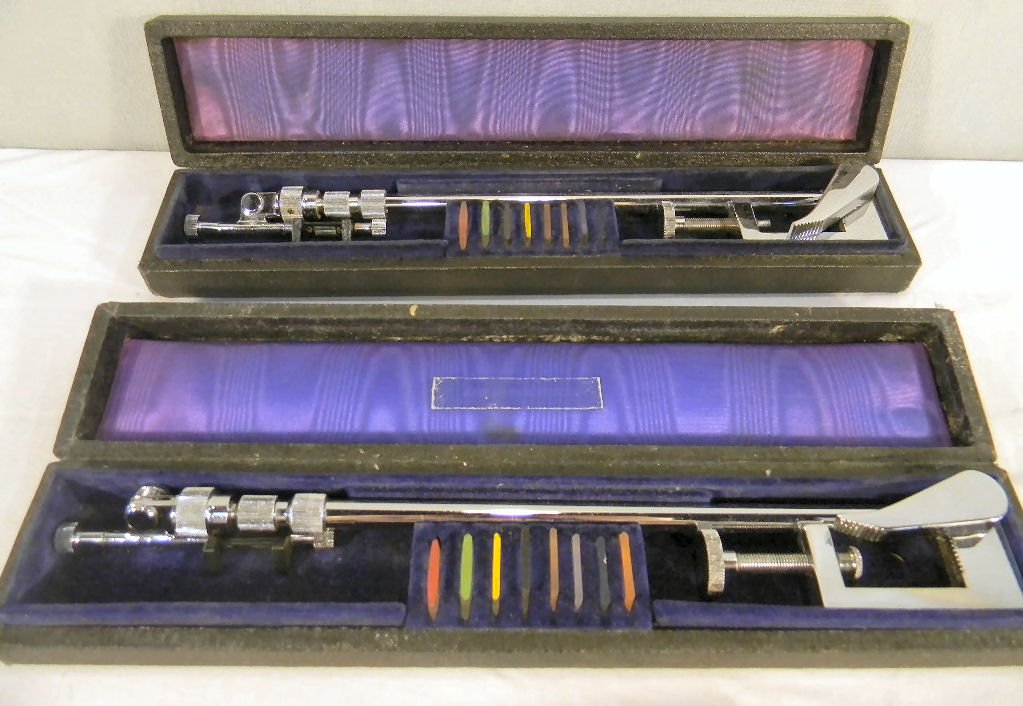 Two estate Claire-Vue Camera Lucida with cases, complet: Two estate Claire-Vue Camera Lucida with cases, complete with lenses