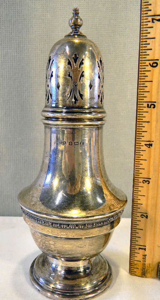 English sterling silver muffineer/sugar shaker, Birming Apr 20, 2013