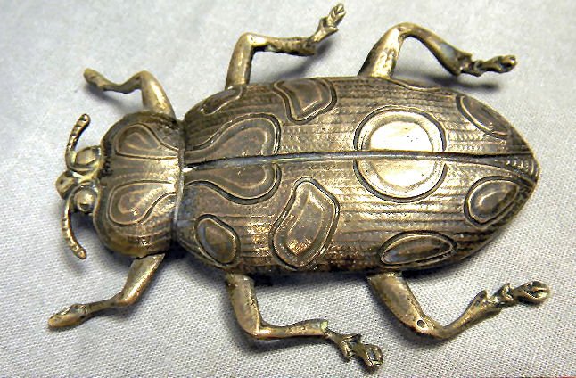 Signed Guglielmo Cini sterling silver scarab/beetle: Signed Guglielmo Cini sterling silver scarab/beetle brooch, fine detail, heavy gauge, 2.75" long, 1.4 troy oz. Early mark with shield.