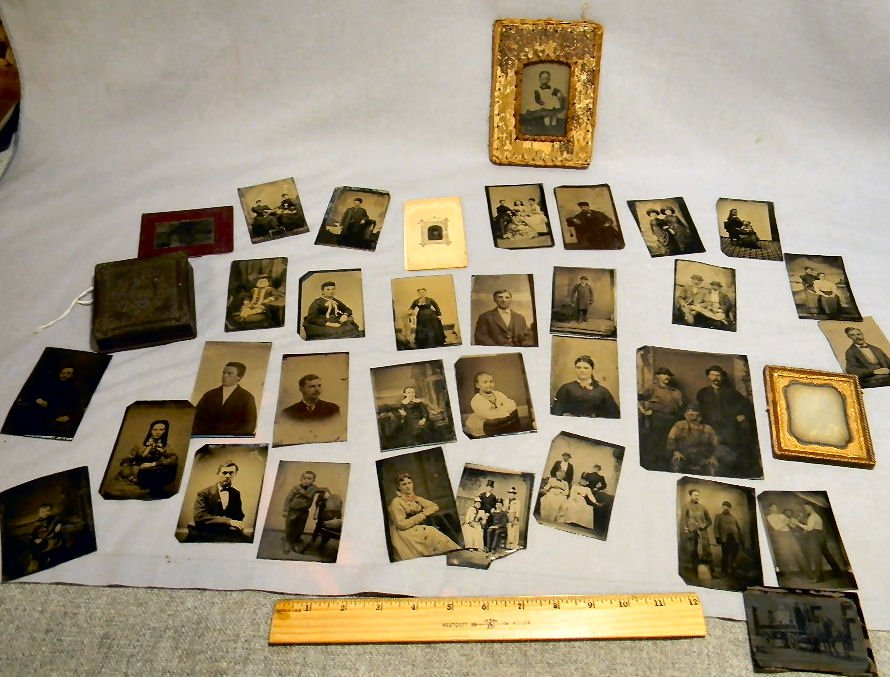 Lot of 33 tintype images, one Daguerreotype of lady,: Lot of 33 tintype images, one Daguerreotype of lady, one tintype of boxers, one of three toughs, horse & wagon, laborers, Dag case with chipped corner