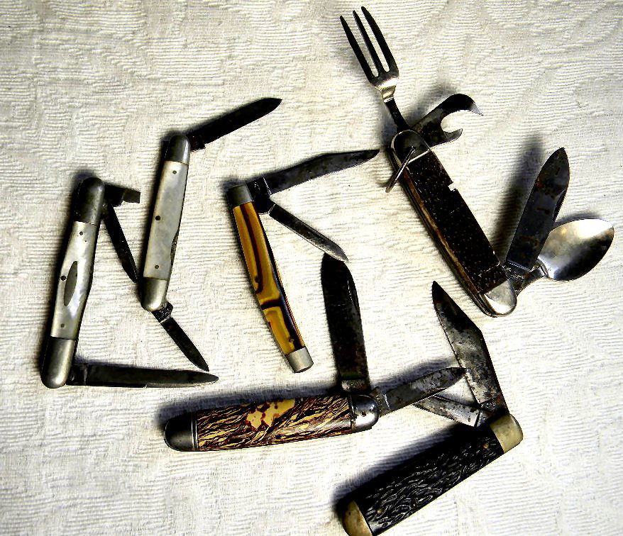 Lot of six pocket knives, no damaged handles: Lot of six pocket knives, no damaged handles, all used, spotting on blades, some sharpened, weak snap on most, two with pearl handles are damaged.