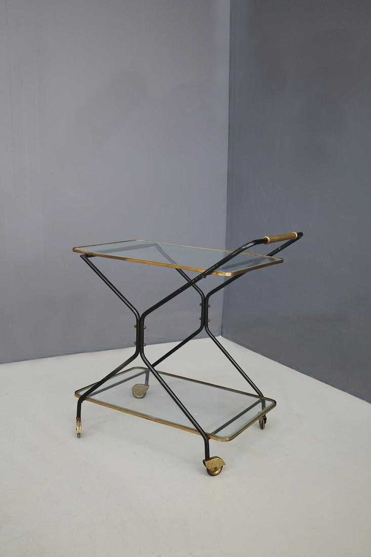 Mid-Century trolley in brass and iron, Italy, 1950: Material: Brass, Iron, Glass. Dim: Width 85 cm, Depth 45 cm, Height 70 cm
