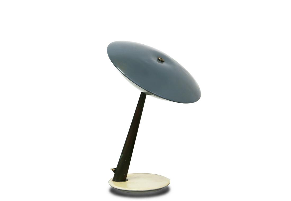 Oscar Torlasco for O-Luce Rare Table Lamp 1950: Oscar Torlasco for O-Luce very rare and stunning table lamp with adjustable pivoting reflector consisting of a deep blue-gray enameled curved disc on top with crystal curved disc below from which the 