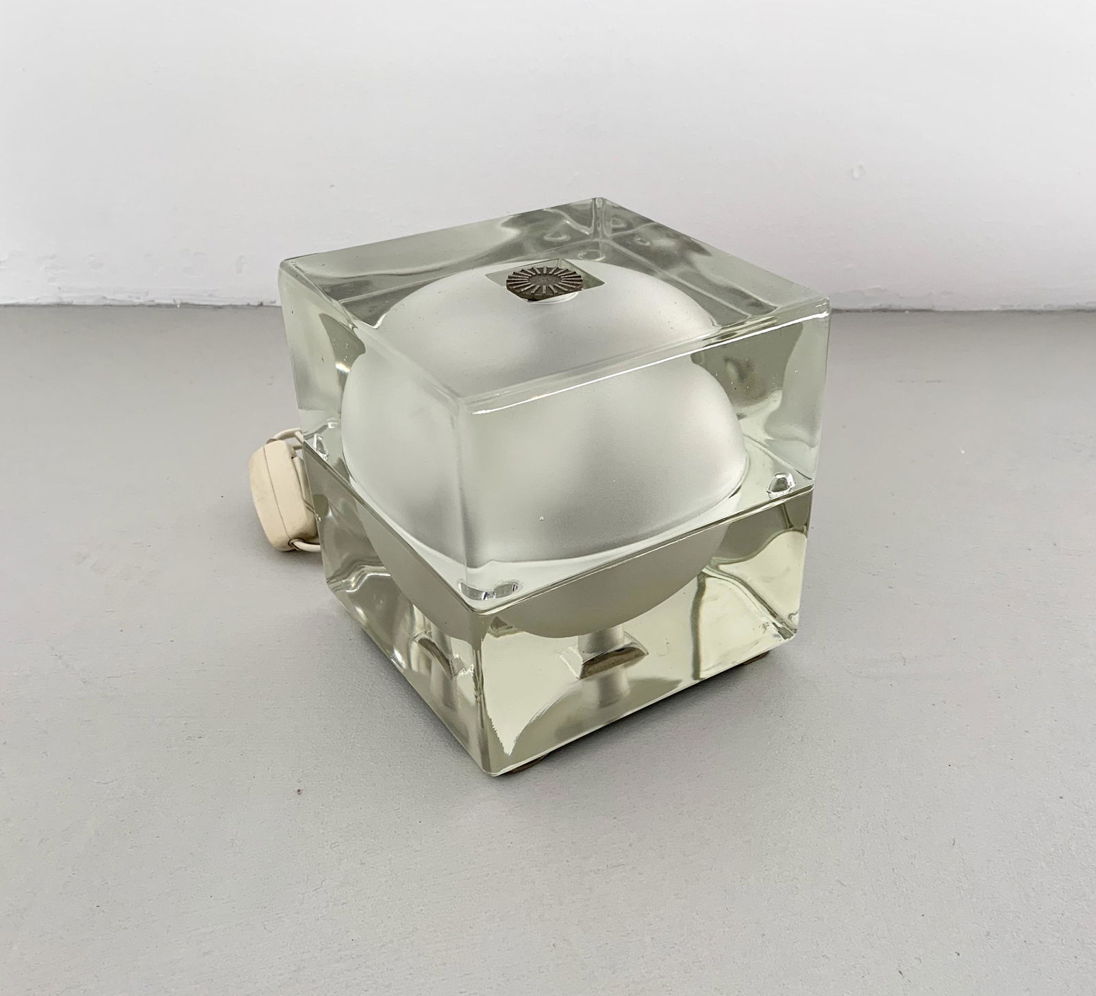 Alessandro Mendini Cubosfera Table Lamp for Fidenza: Width 16 cm Depth 16 cm Height 17 cm, Materials: Glass, Metal Color Silver, Clear Dim: Width 16 cm Depth 16 cm Height 17 cm