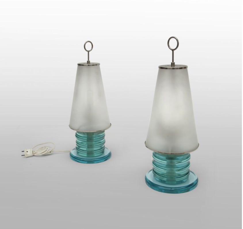 Pietro Chiesa - Table Lamps for Fontana Arte, Set of 2,: Height 50 cm, Materials: Chrome Plating, Metal, Brass, Etched Glass, Color White, teal. Table lamps in ground crystal, chrome-plated brass, satin glass.