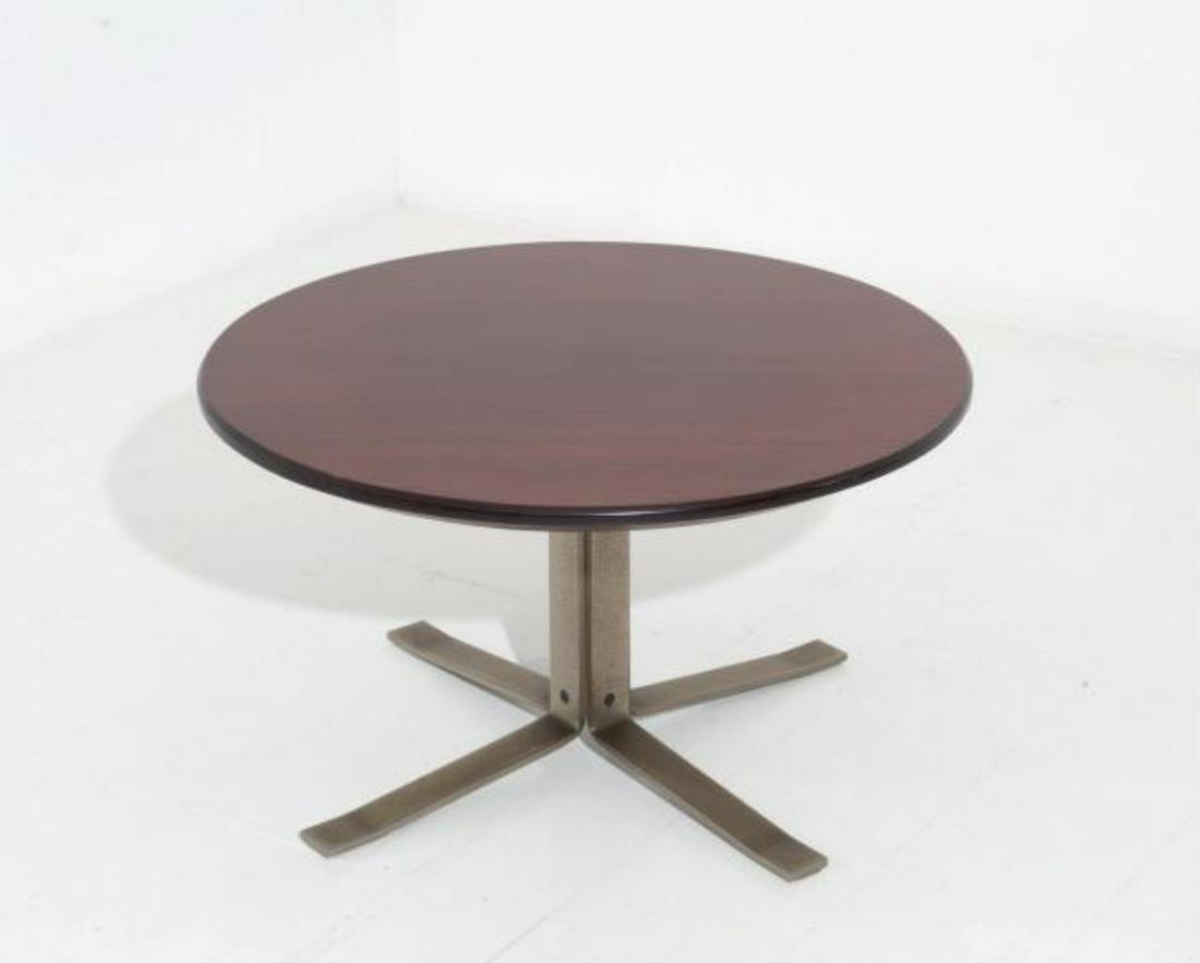 Gianni Moscatelli - Coffee Table for Formanova, 1960s: Height 40 cm Diameter 70 cm, Materials: Wood, Steel, Color Brown, silver