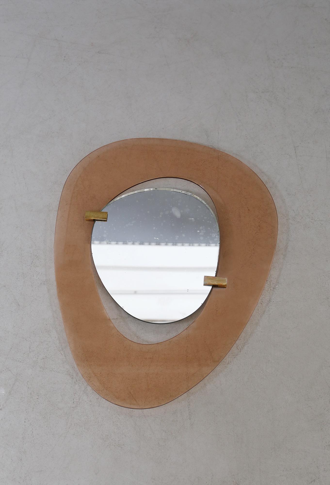 Max Ingrand for Fontana Arte Mirror “ Fontanit” Model: Mirror Fontana Arte in glass cristal color mirror and brass. Original. Dim: W 60 cm, H 79 CM D 4 CM Bibliography: Quaderni Vitrum n 8 pag 116