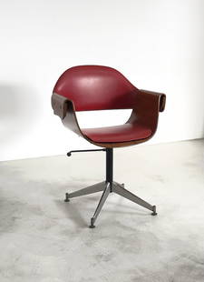 Carlo Ratti Chair, 1950s: Width 63 cm Depth 51 cm Height 83 cm, Materials: Curved plywood, upholstery