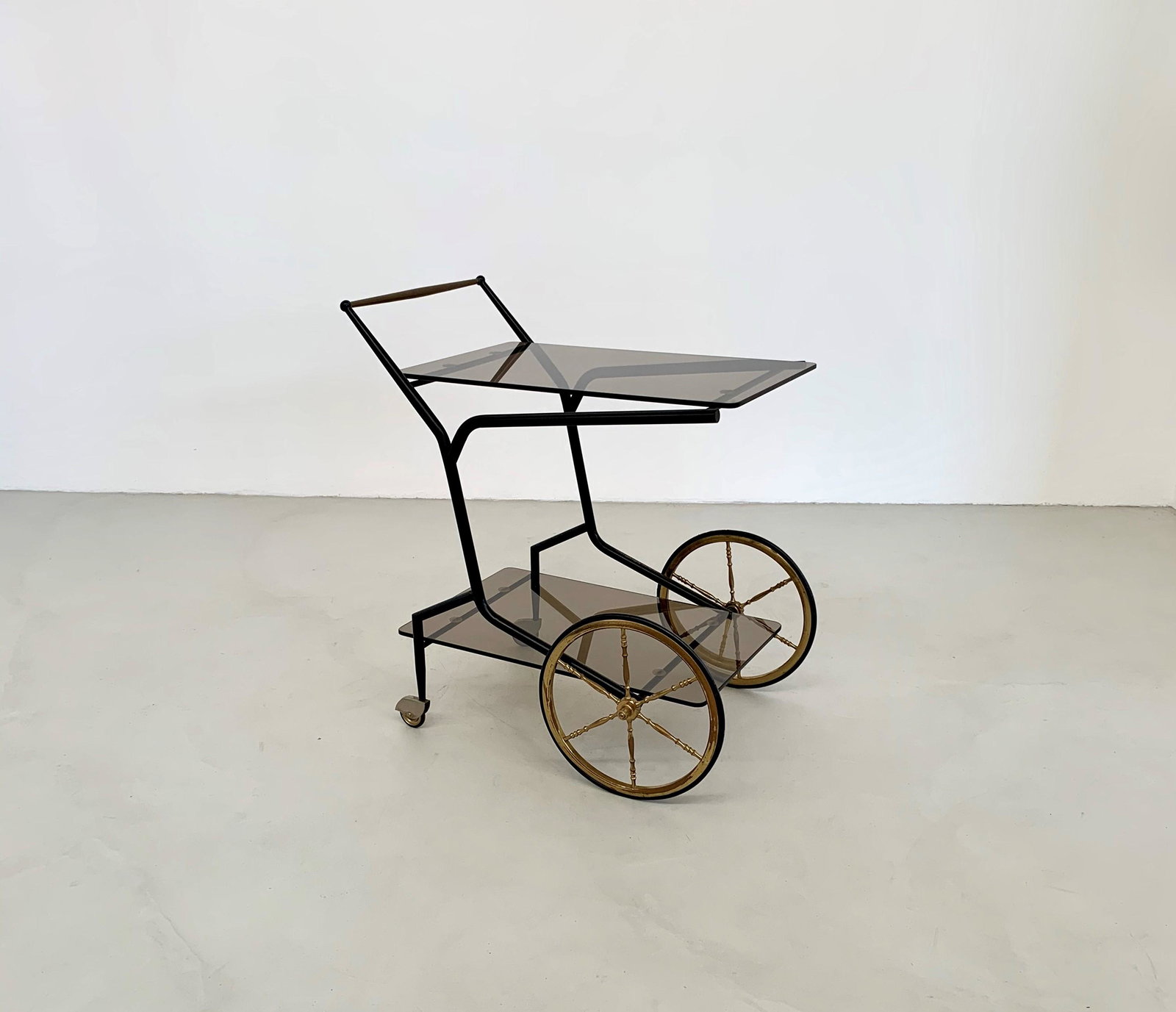 Vintage Trolley: Width 50 cm Depth 70 cm Height 76 cm Materials: Iron, Paint, Brass, Glass, Color Gold, black, brown.