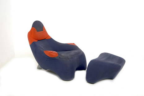 Armchair Marc Sadler Model Hal by Cassina 1997: Height: 96 cm Width: 94 cm Depth: 105 cm Seat High: 39 cm Armchair with footstool model Hal for the 1997 Cassina manufacture. The frame of the Hal armchair is steel with polyurethane foam and polyeste