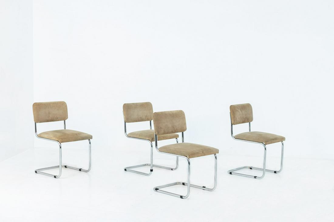 Set of four Italian Chairs in Steel and beige Velvet: Height: 82 cm Width: 47 cm Depth: 52 cm Seat Height: 45 cm Set of four Italian chairs from the 1970s. The chairs are made with a tubular steel that follows the entire shape of the chair. The seat and 