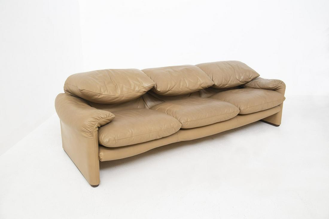 Maralunga Magistretti Leather Sofa for Cassina (1 of 7)