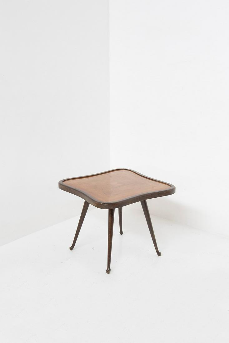 Coffee Table in Wood Essences by Paolo Buffa: Height: 49 cm Width: 58,5 cm Depth: 58,5 cm Coffee table in various wood essences by the designer Paolo Buffa. The Italian-made table from the 1950s is in precious wood: the structure is dark, while t