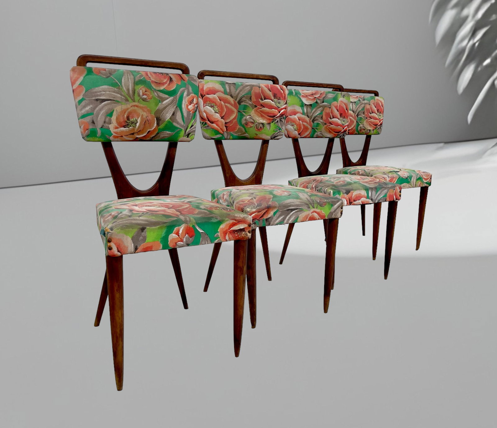 Four chairs design Gianni Vigorelli (1 of 5)