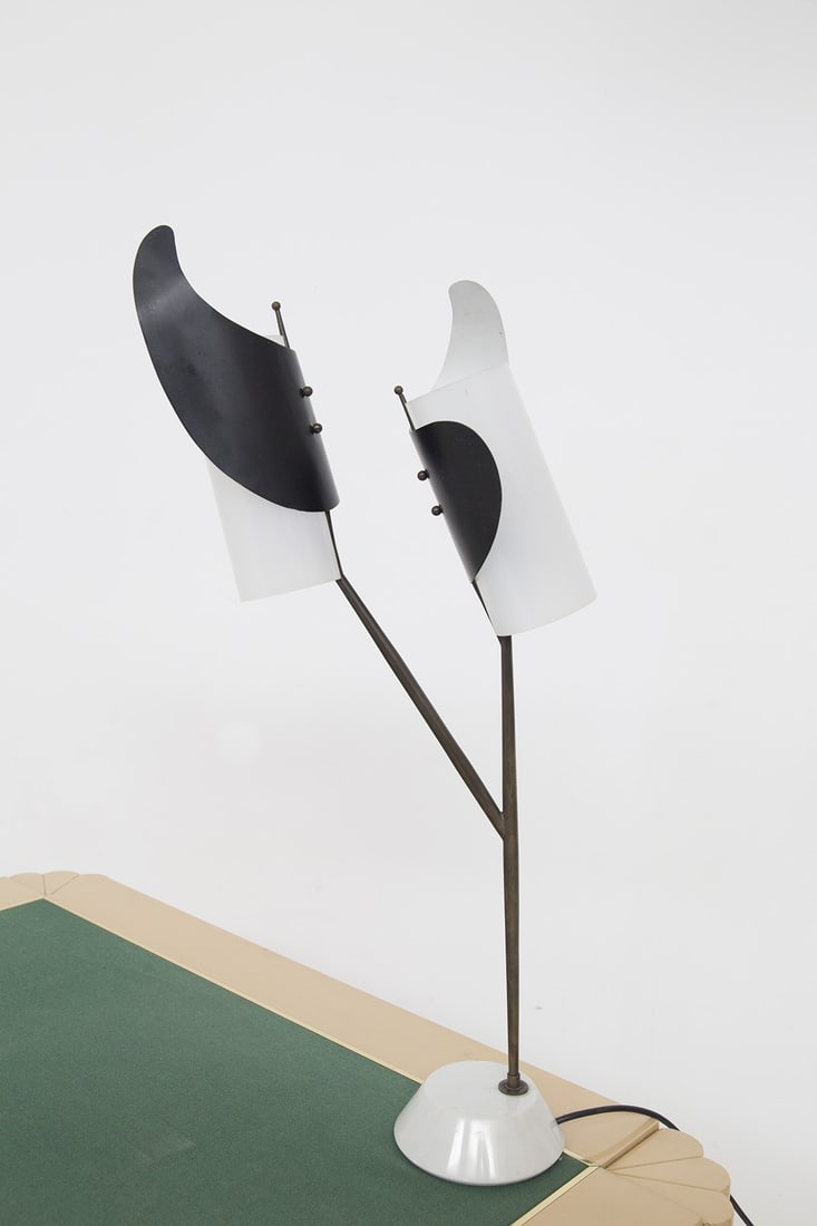 Opaline glass table lamp by Gilardi and Barzaghi (1 of 5)