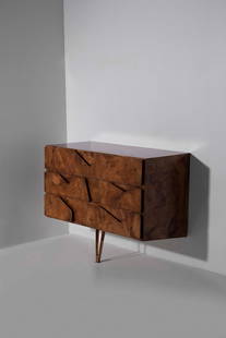 Gio Ponti Burl chest of drawers: Height: 83 cm Width: 100 cm Depth: 48 cm Gio Ponti chest of drawers in briarwood with brass feet for manufacturer Giordano Chiesa, from a private collection in Milan.