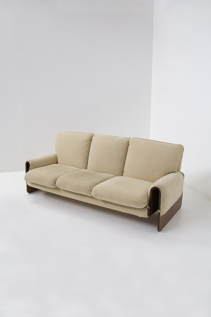 Ferdinando Buzzi        Sofa mod Tiffany for Brunati (1 of 3)