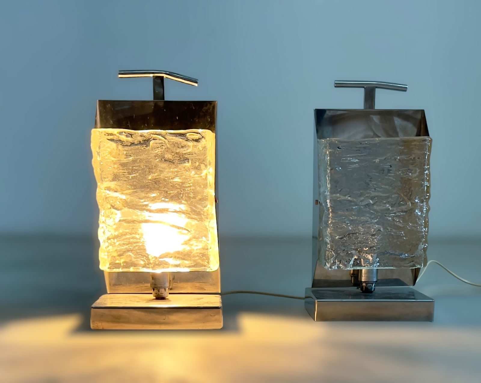 Pair table lamp (1 of 5)