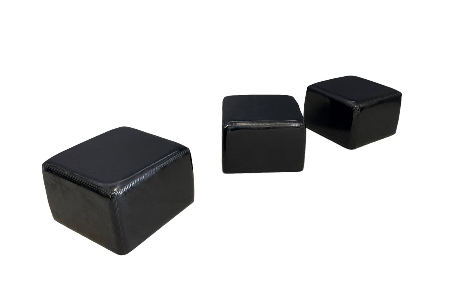 Willie Landels    Throw Away Ottomans (1 of 4)