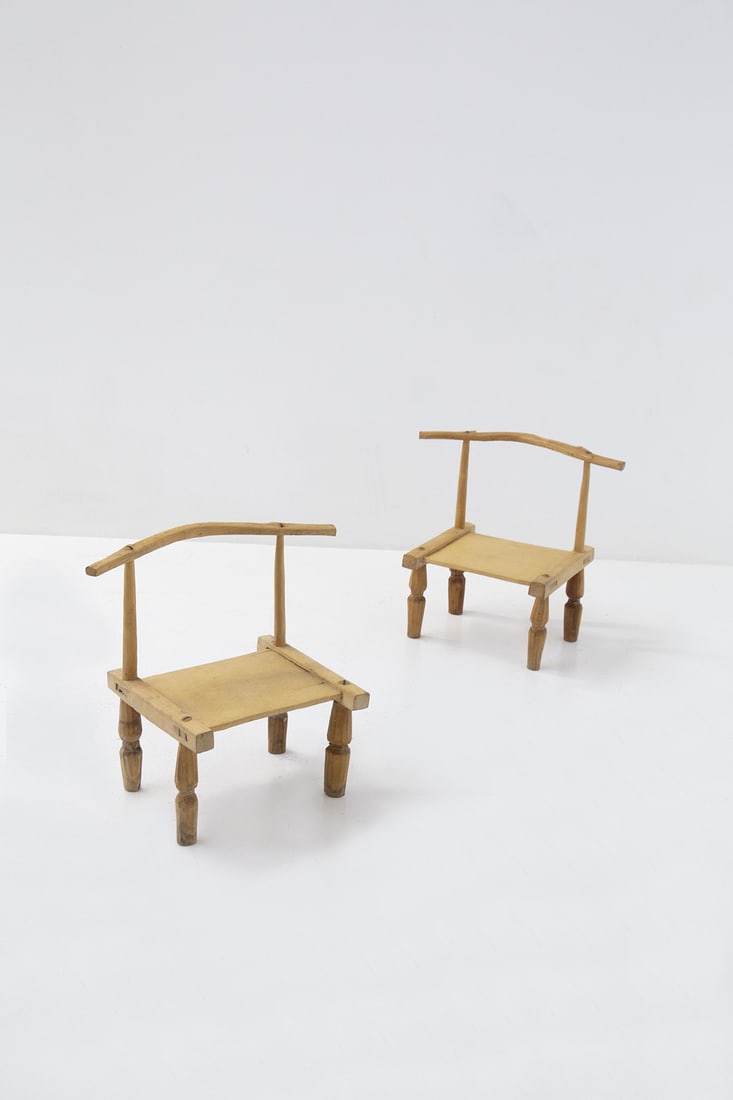 Manifattura francese    Tiny African Chairs (1 of 4)