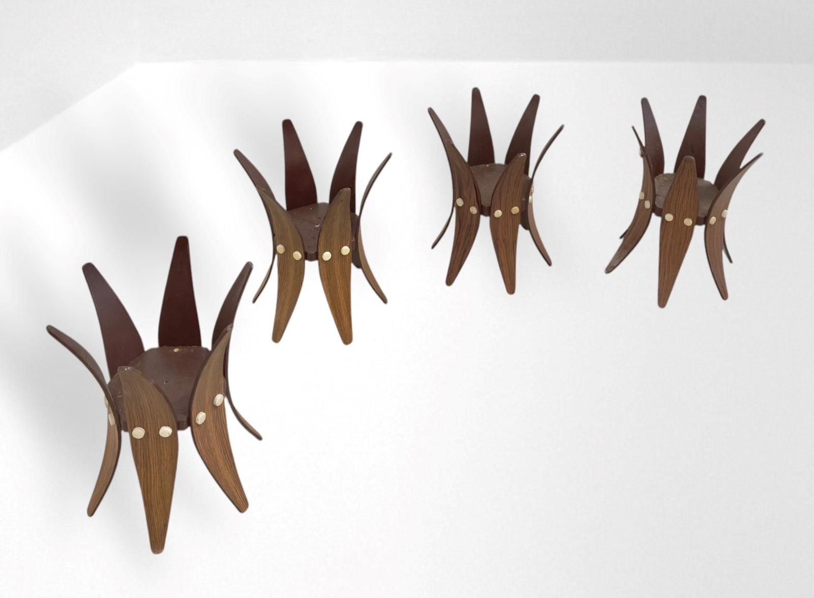 Manifattura Italiana Planter holder: Height 41 cm Diameter 32 cmFour bentwood potholders, Italy 1970s.