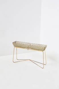 Manifattura Italiana    Brass planter: Height: 54 cm, Width 86 cm, Depth 22 cmElegant planter made of brass for home and garden of the 50s, Italian manufacture. Inside there is a metal tub to insert flowers. Beautiful brass workmanship.