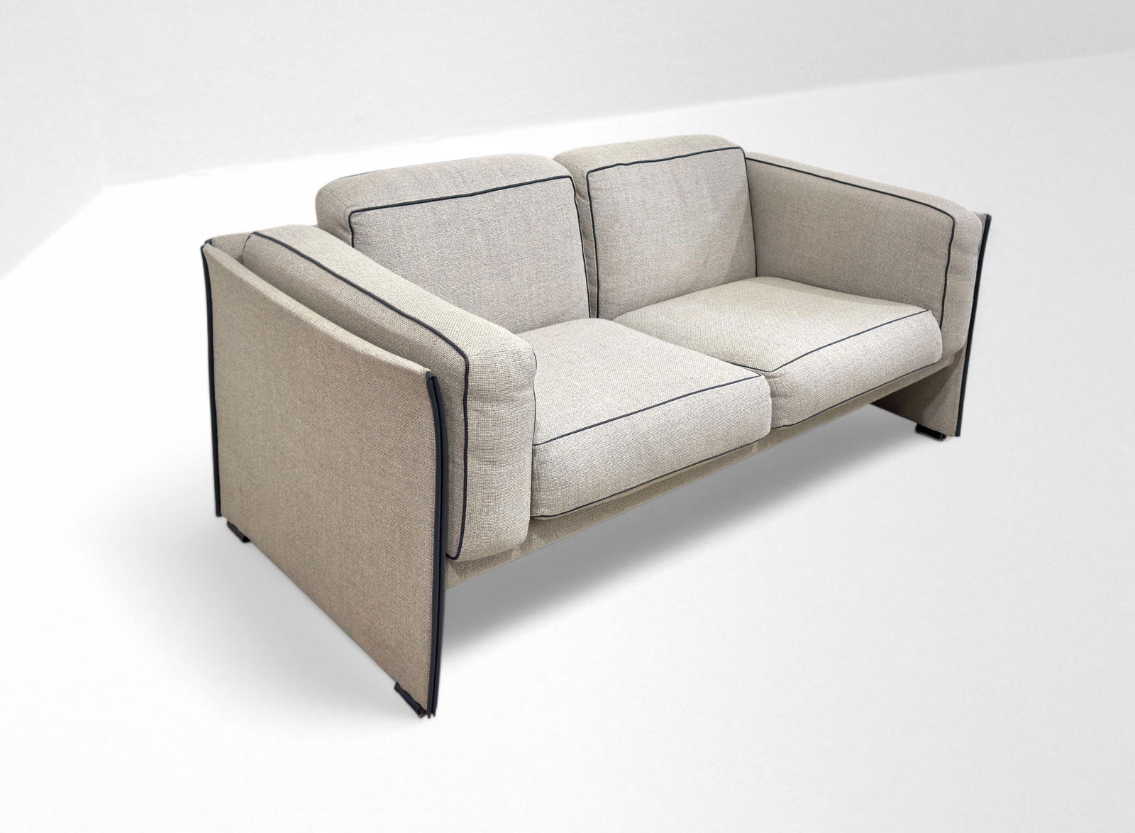 Mario Bellini Duc two-seater sofa (1 of 1)