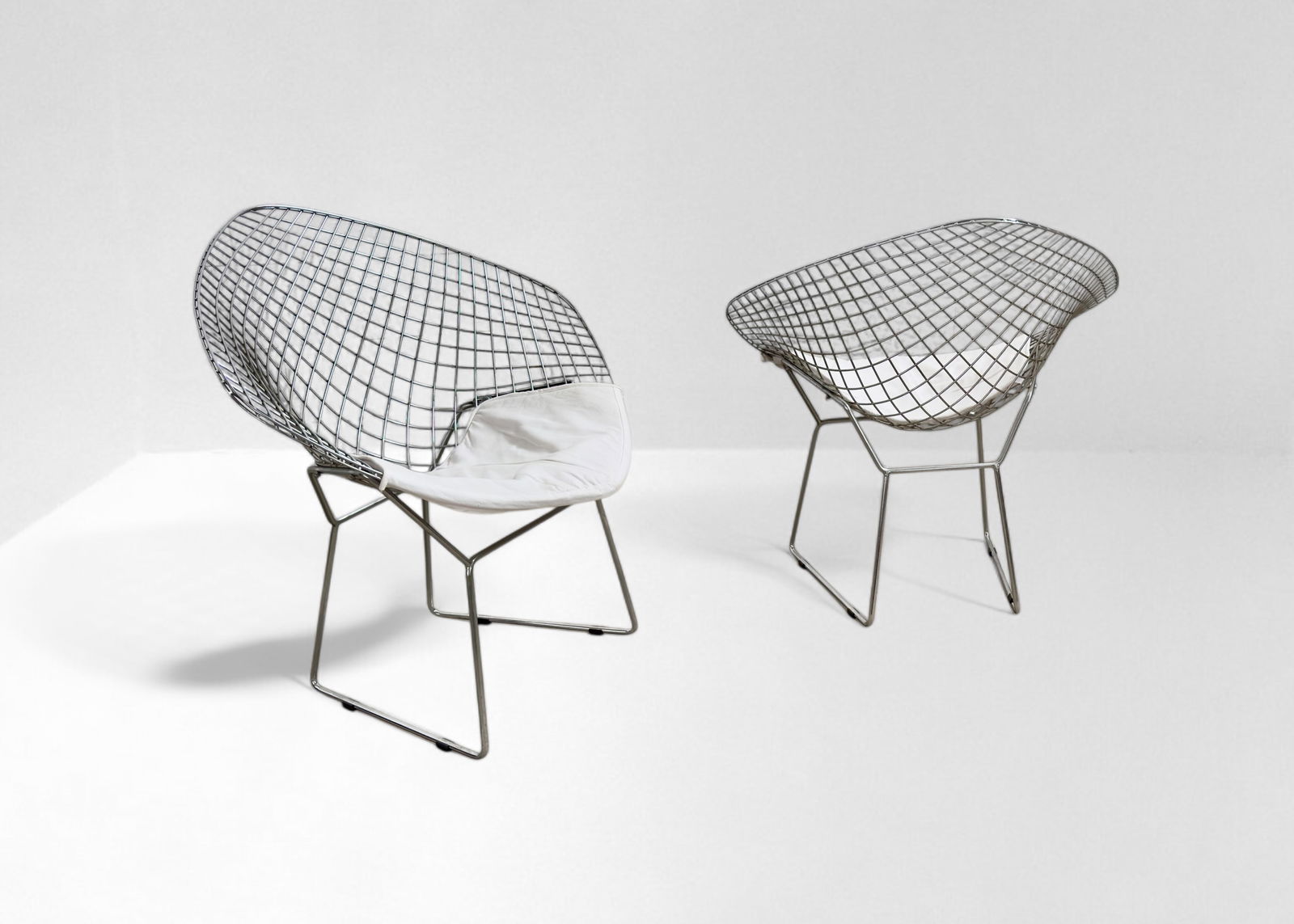 Harry Bertoia - Knoll International , Pair Diamond Chair (1 of 2)