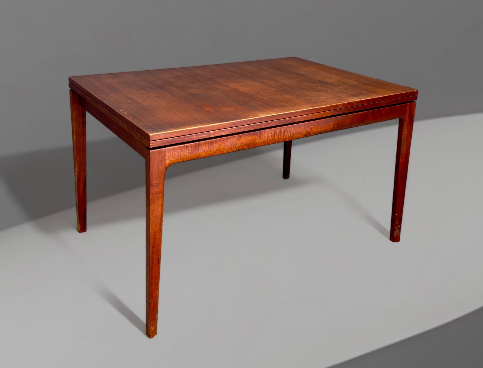 Manifattura Scandinava Extendable dining table (1 of 2)