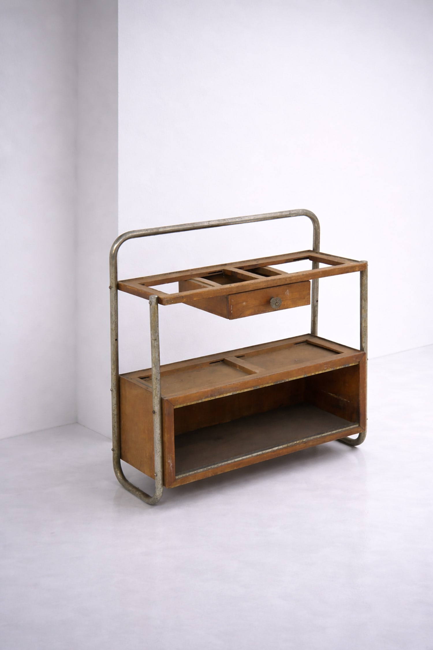 Columbus Rationalist wall console (1 of 1)