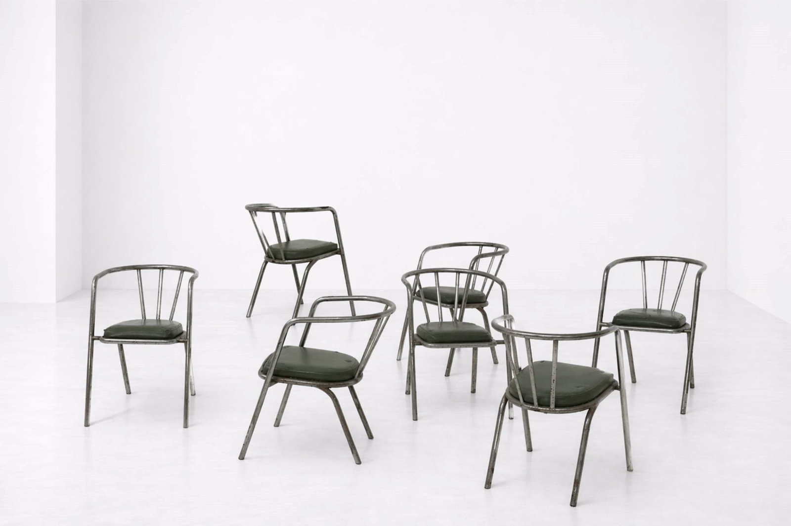 Columbus Set of seven chairs (1 of 1)